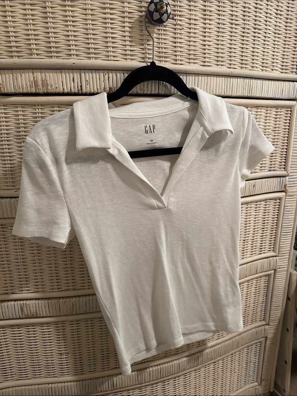 GAP White Polo Collar Short Sleeve Top